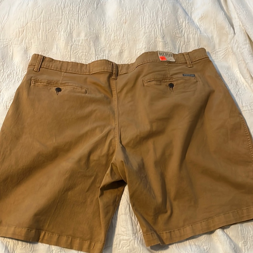 Red Head brand mens flat front shorts. Tan. Bass Pro brand. 48” waist. NWT